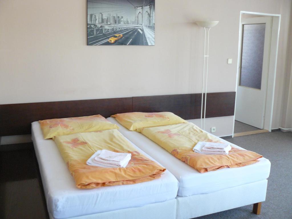 Hotel Bila Ruze Brno Phòng bức ảnh