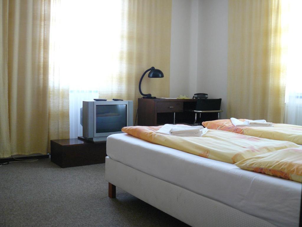 Hotel Bila Ruze Brno Phòng bức ảnh