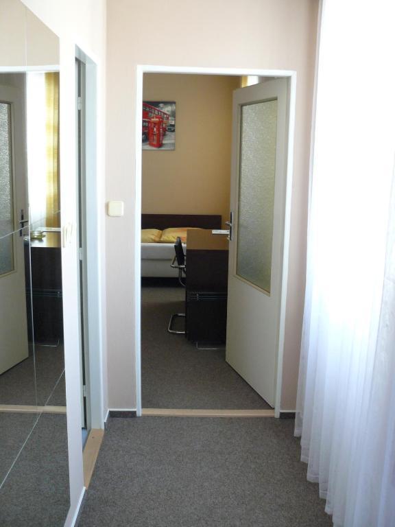 Hotel Bila Ruze Brno Phòng bức ảnh