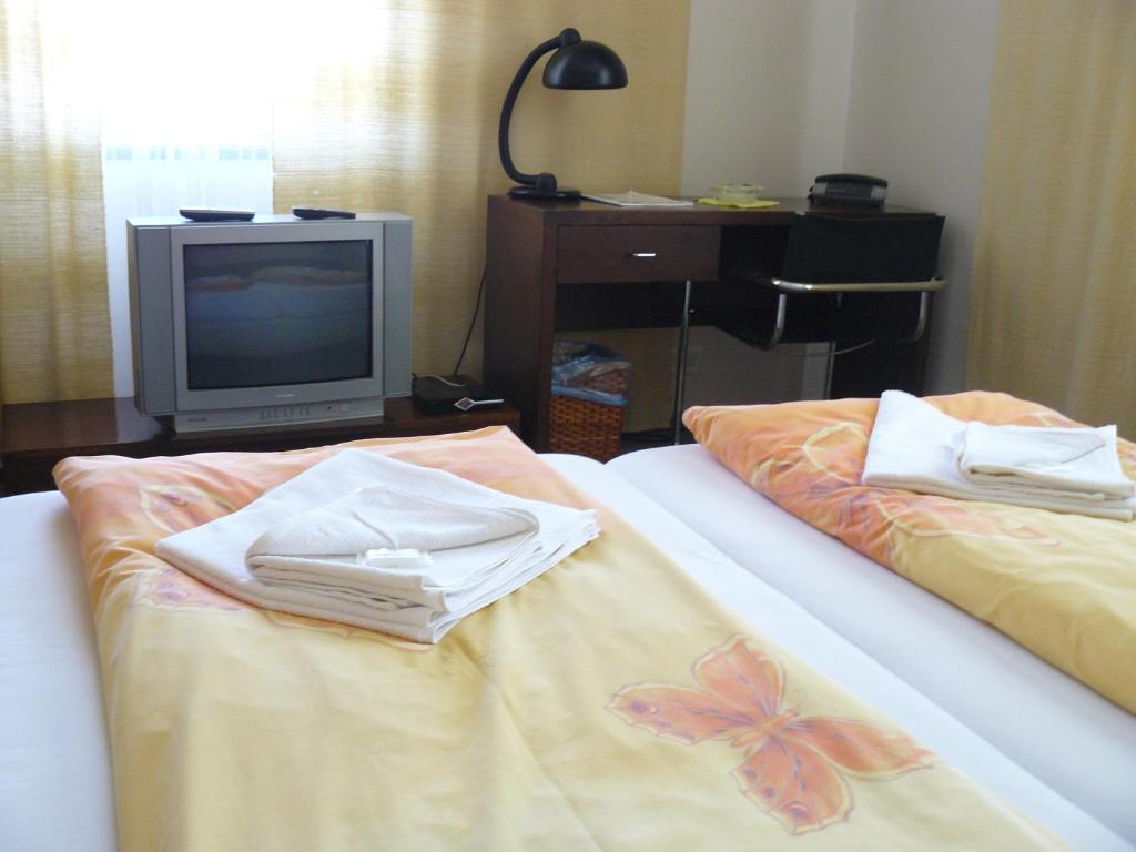Hotel Bila Ruze Brno Ngoại thất bức ảnh