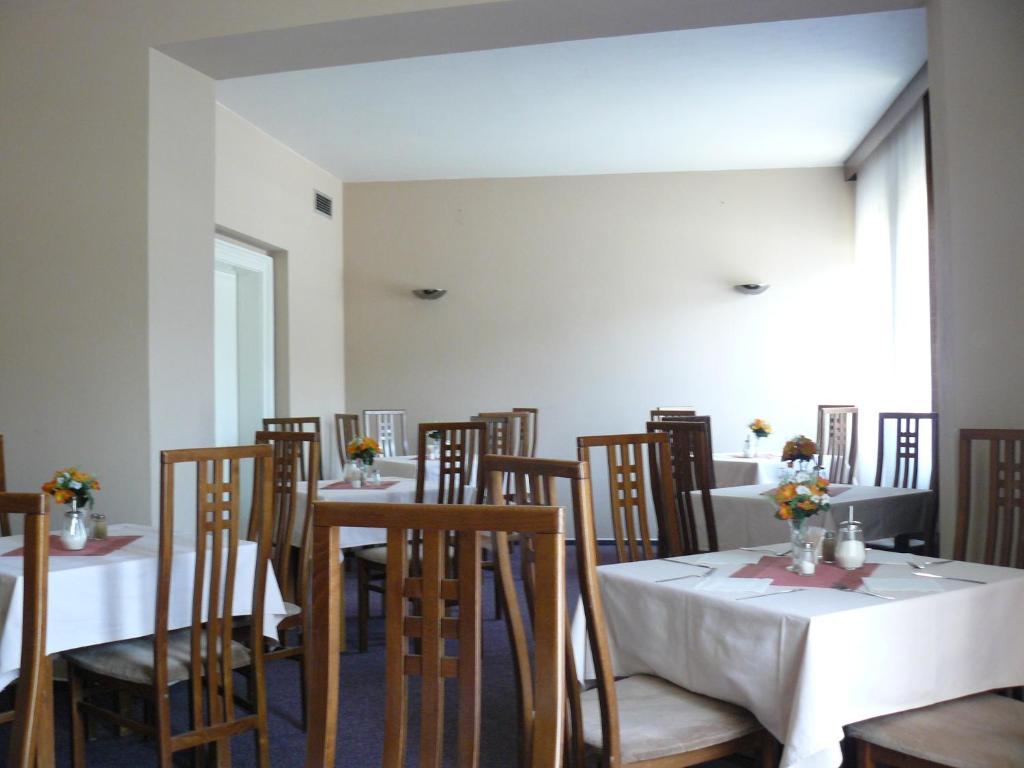 Hotel Bila Ruze Brno Ngoại thất bức ảnh
